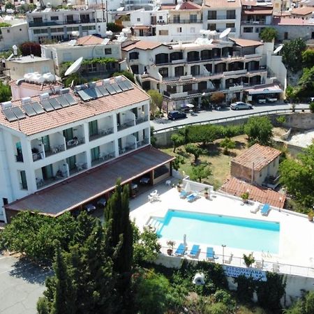 Pissouriana Hotel Apartments Екстер'єр фото